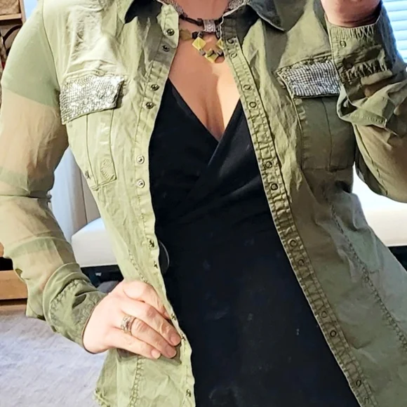 Guess camo mesh chiffon sleeves shirt - Picture 12 of 15